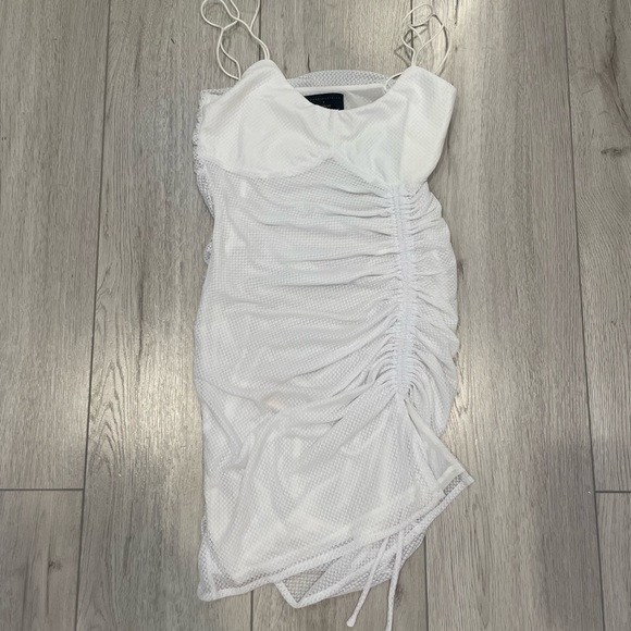 Michael Costello Ruched Dress - Picture 3 of 12